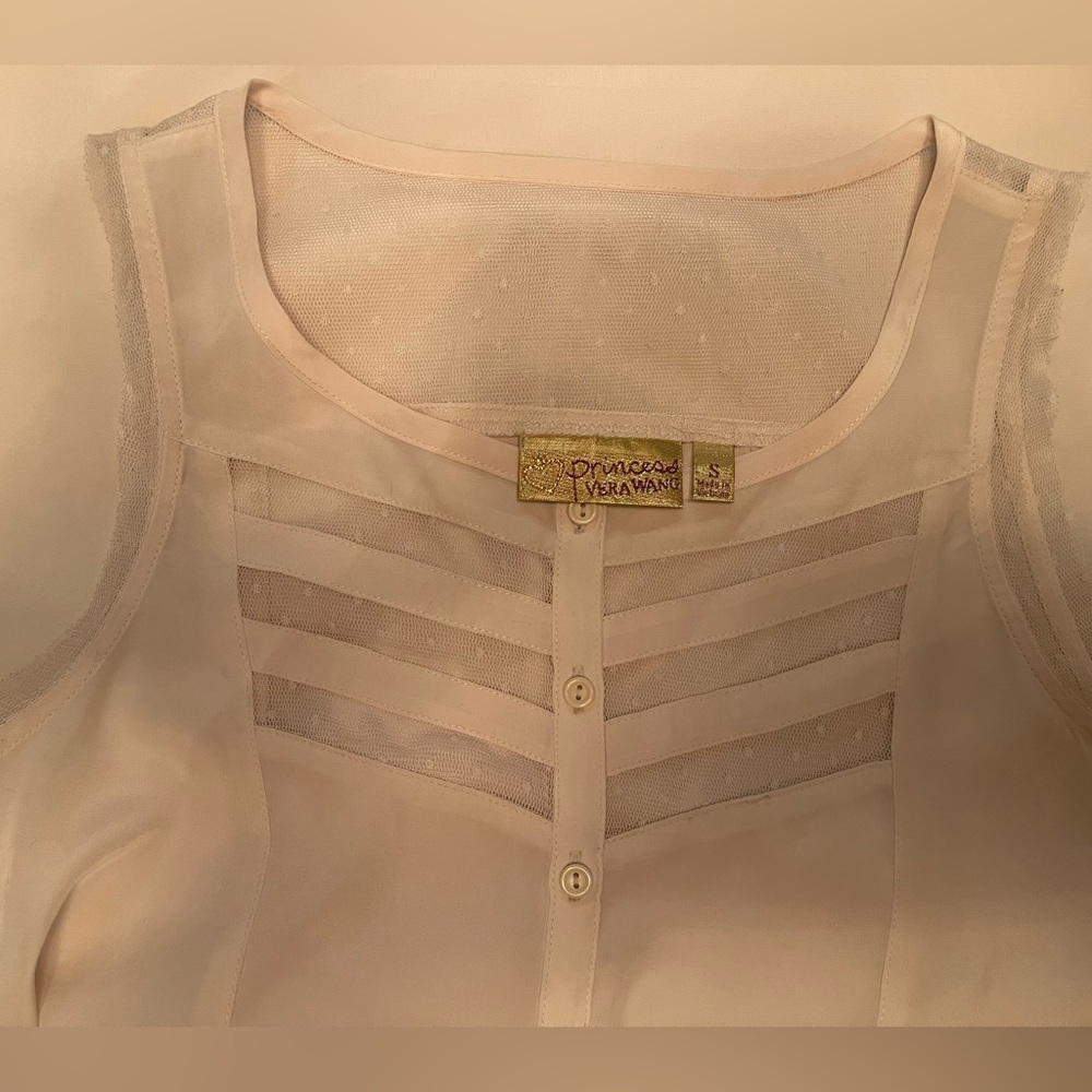 Princess Vera Wang ivory lace tank/cami. Size M